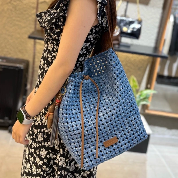 食草堂春季时尚单肩包 风蓝