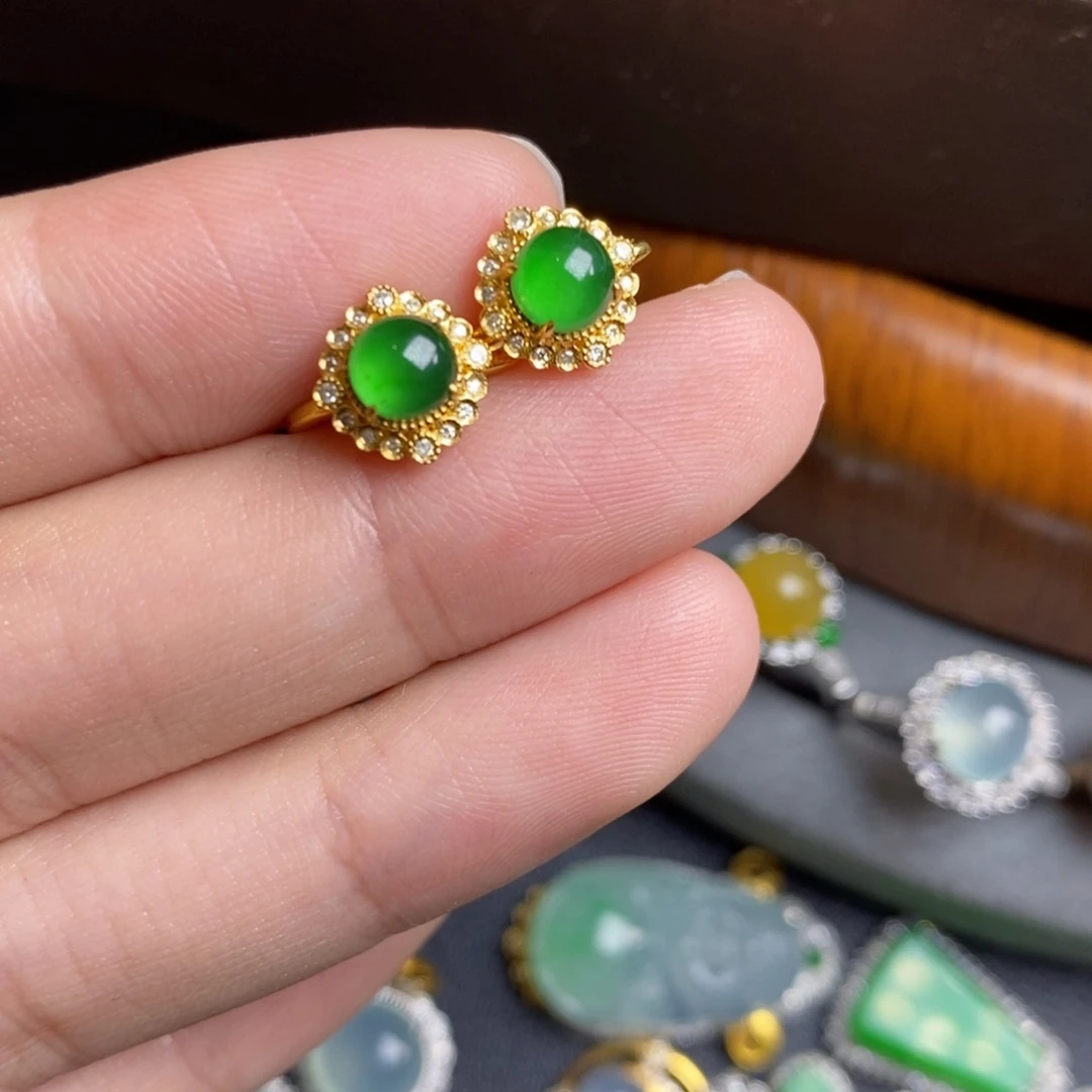 翡翠耳饰18K金镶嵌18Ｋ金蛋面耳包