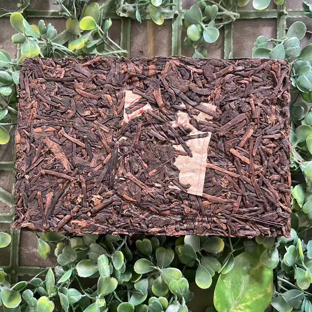 雨腾古茶 九大Y老“自Y砖”P提X根200g/砖 （12月1）