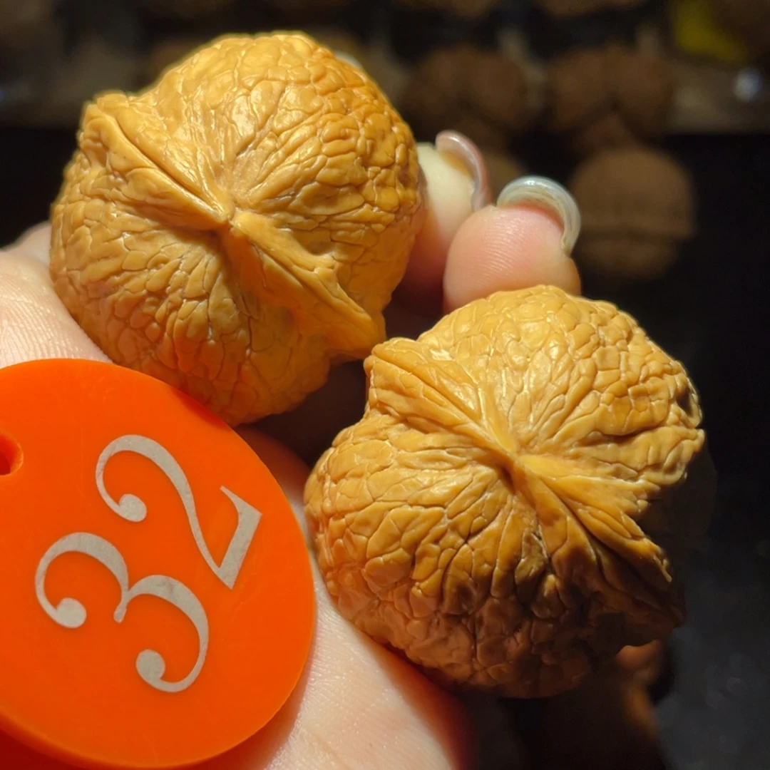 蛇皮球38尺寸核桃