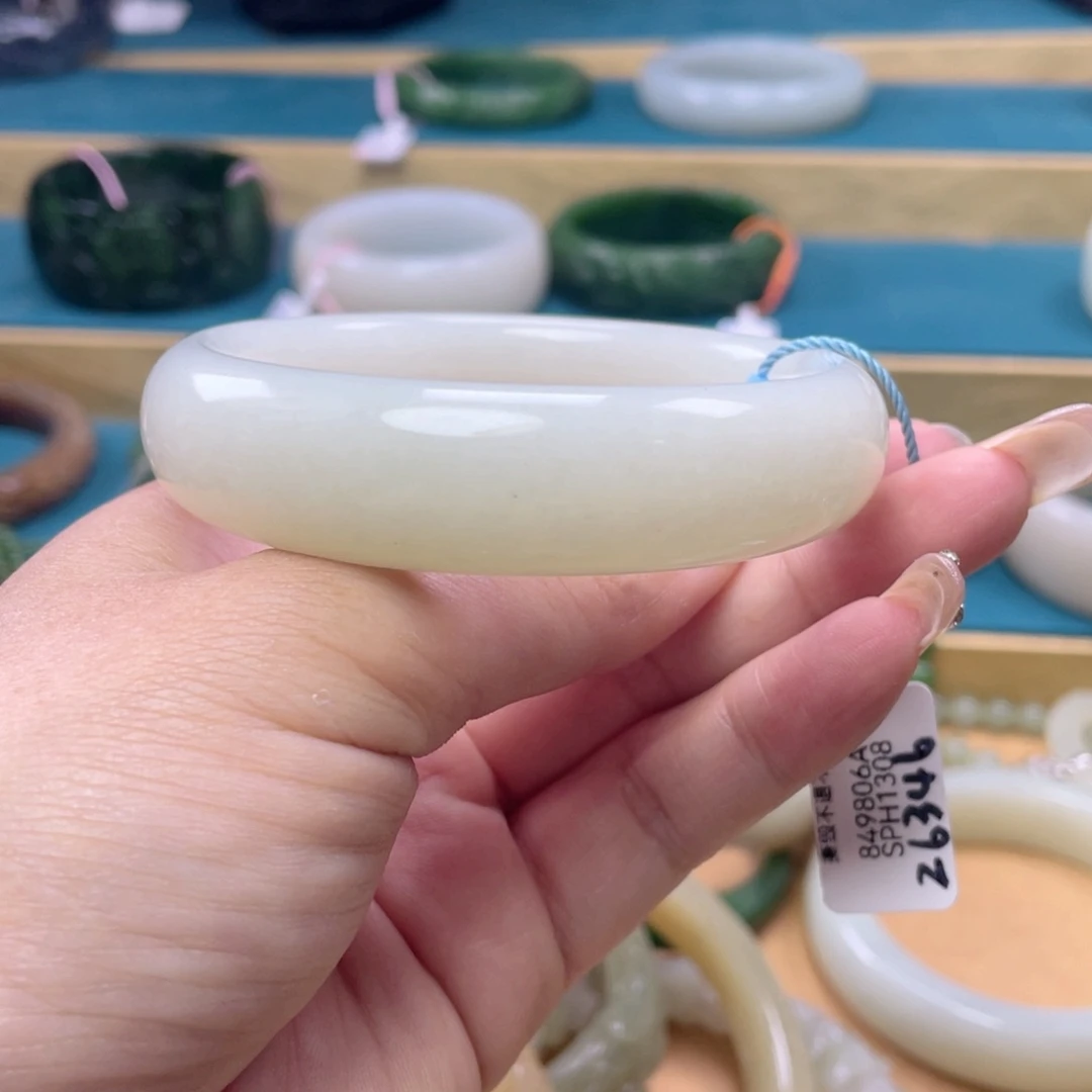 和田玉手镯未镶嵌柠*檬93