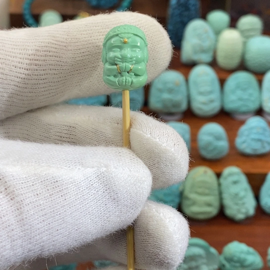 绿松石未镶嵌珠宝奇石