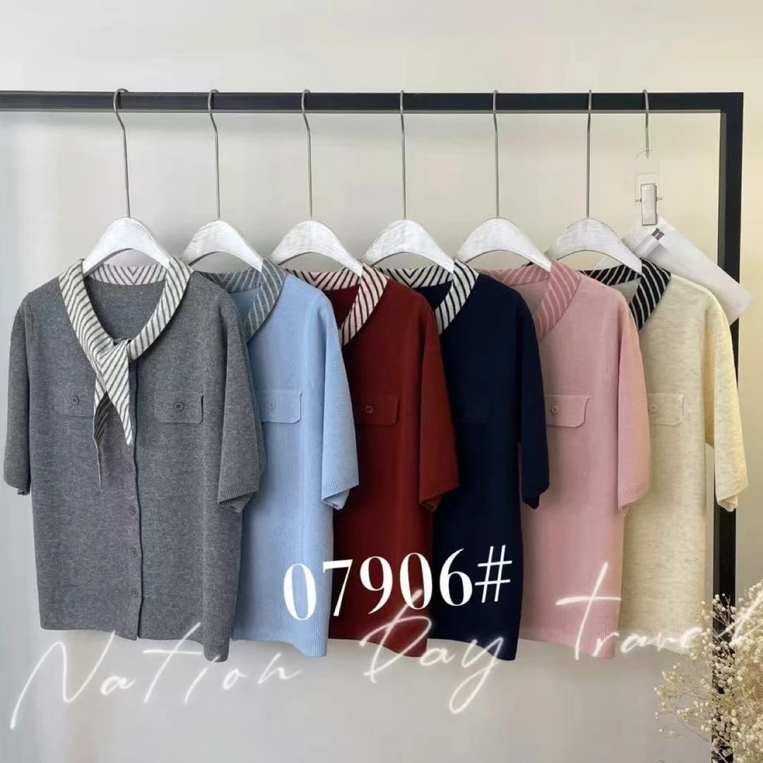 女式秋季新款中袖围巾领上衣流浪丹宁风针织衫