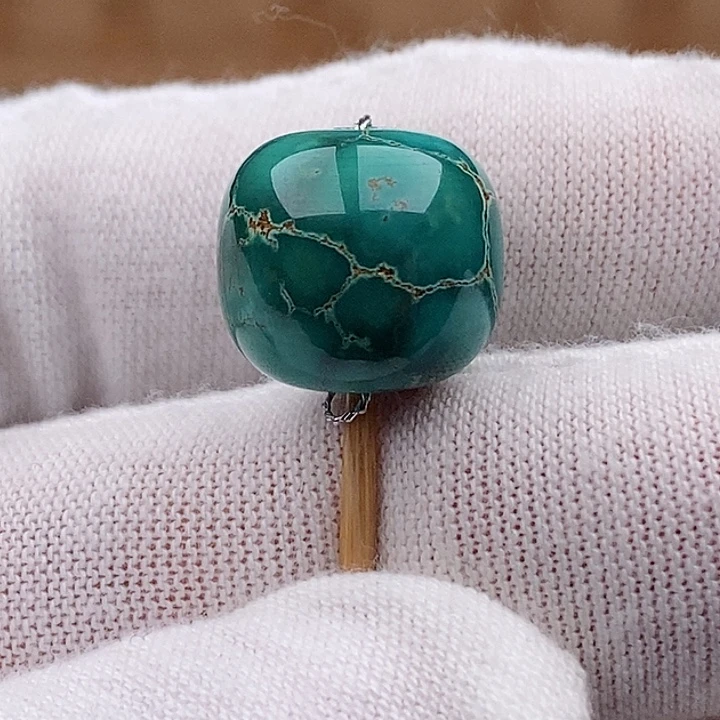 绿松石未镶嵌珠宝奇石13