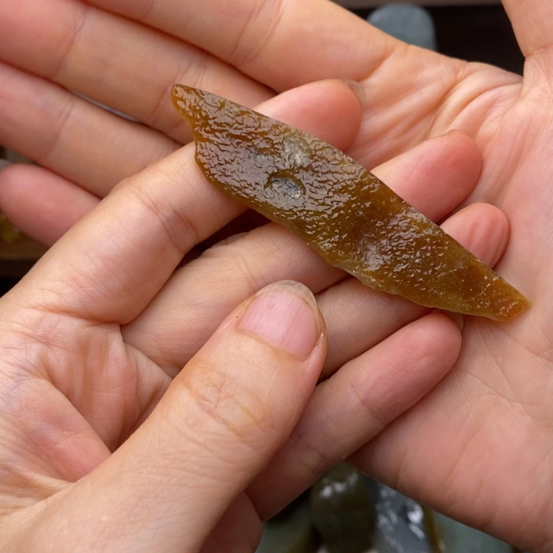 玉***人翡翠未镶嵌颈饰天然