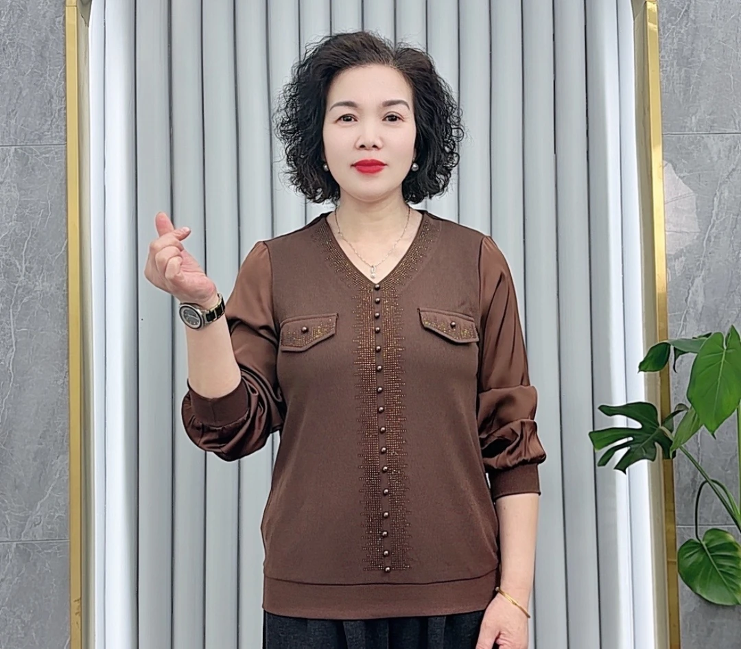 小香风长袖t恤女2025春新款洋气v领烫钻针织上衣中年妈妈漂亮小衫