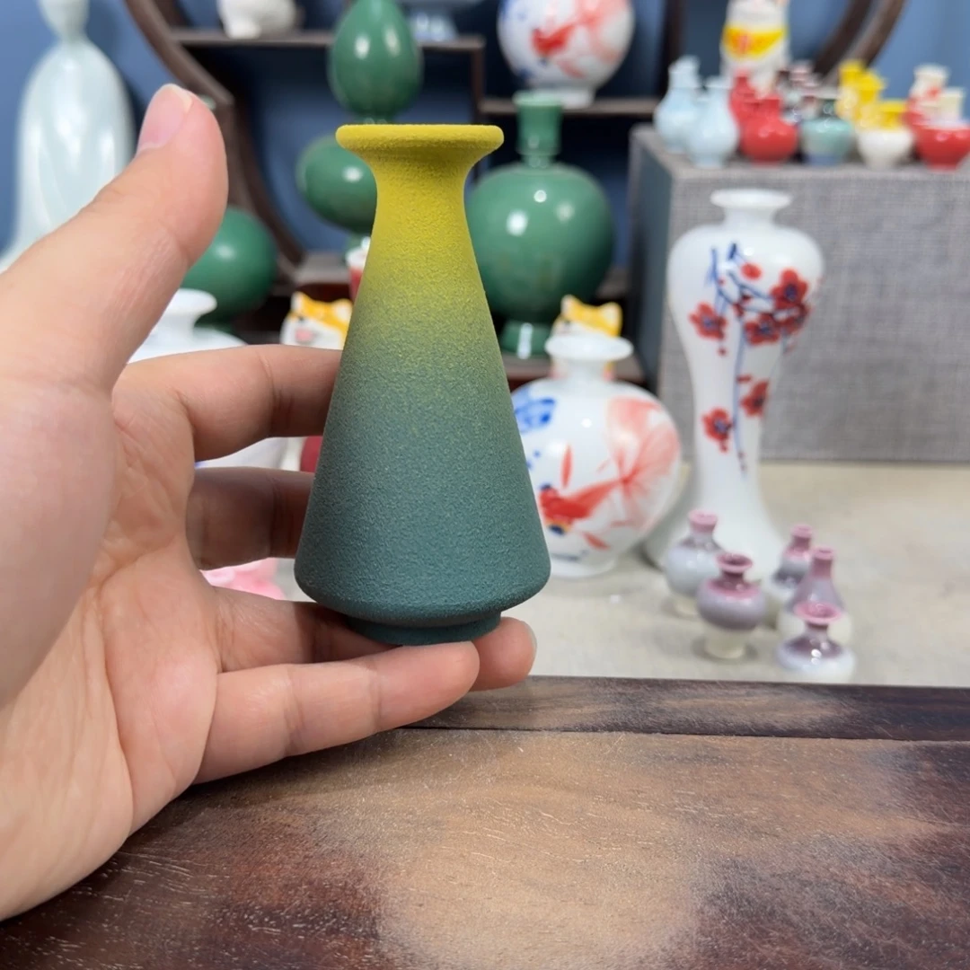 陶瓷手工小花器摆件