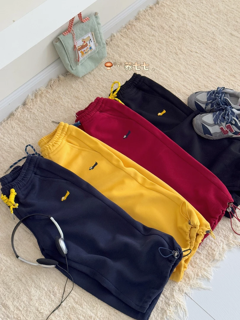 荞七七25秋·刺绣卫裤