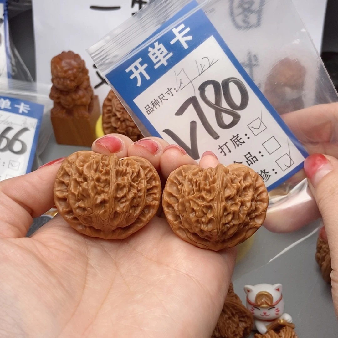 吊坠桃核核桃美宫灯