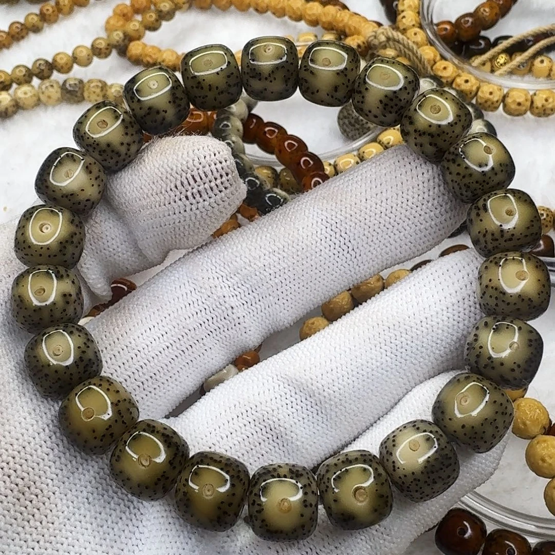 星月菩提吊坠10.5单金/冰眼黄金瞳