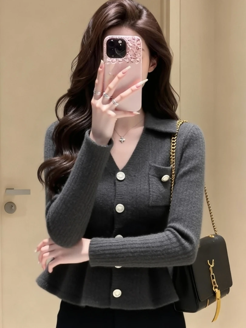 法式高级感小香风灰色掐腰毛衣女2025年冬季新款别致漂亮针织上衣