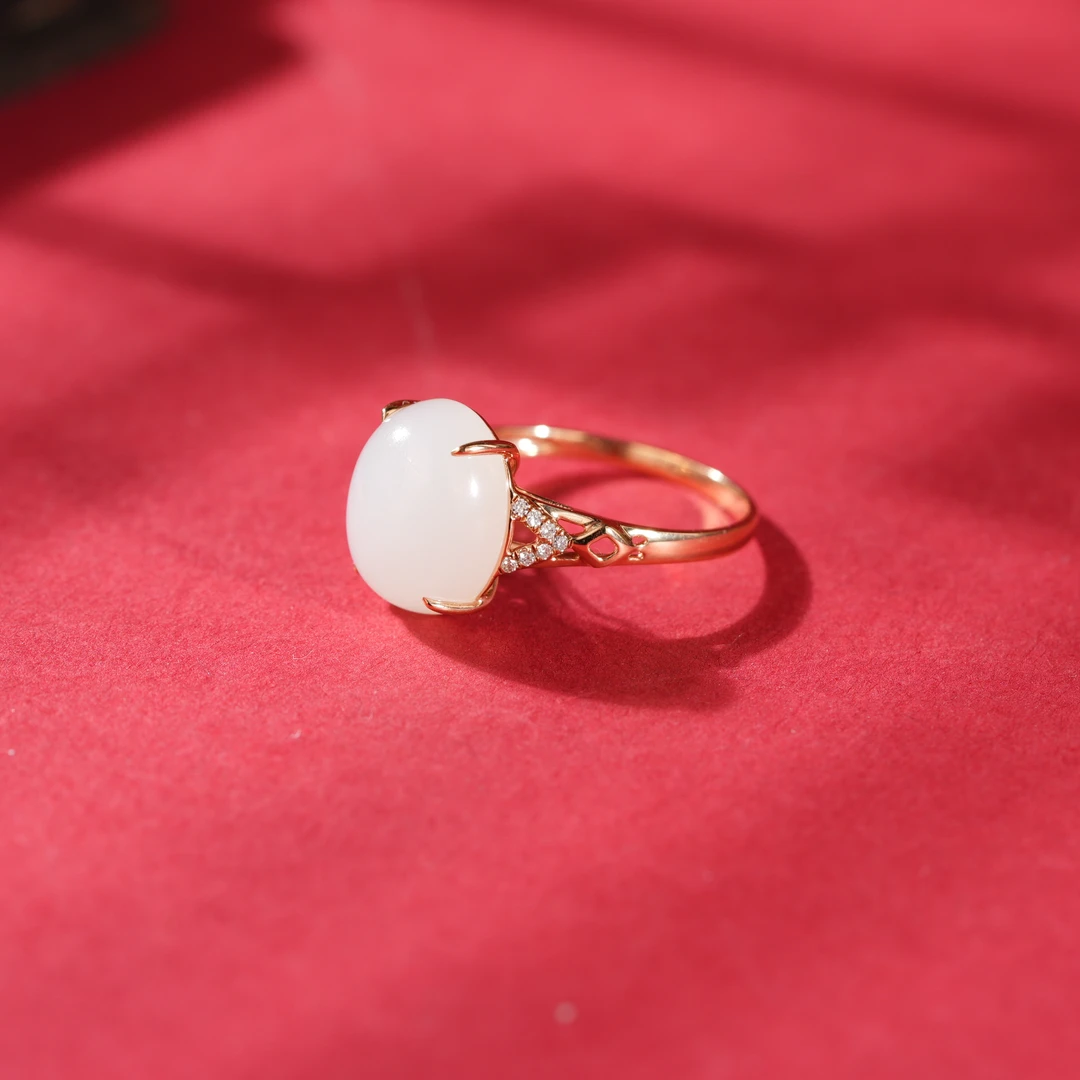 盟世玉和田玉金镶羊脂玉戒指