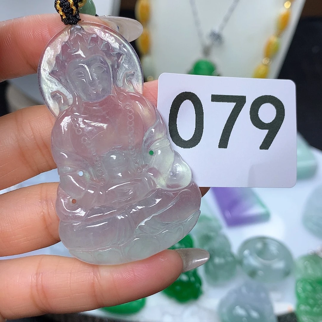 翡翠吊坠(赠链)未镶嵌