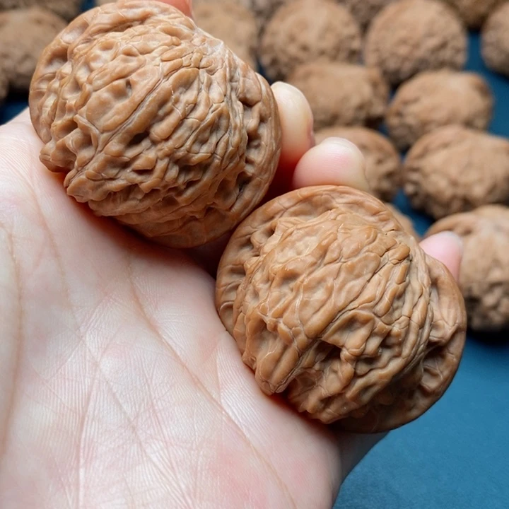 文玩核桃把件周*坏42磨盘