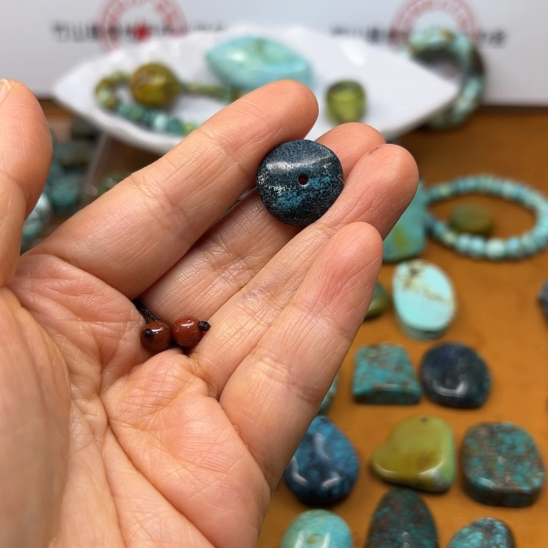 青***岸玛瑙/玉髓未镶嵌吊坠