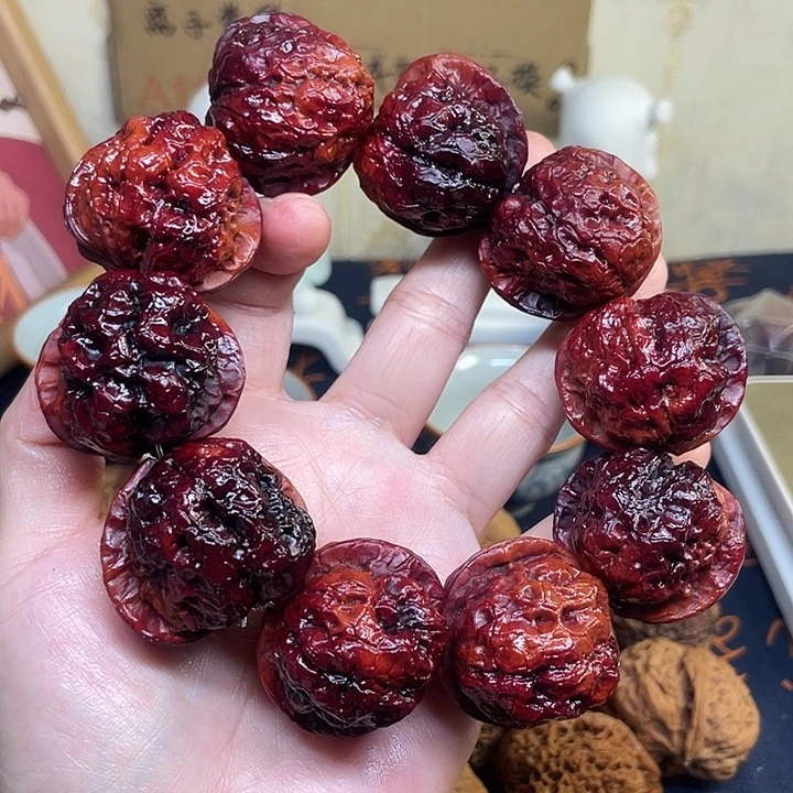 文玩核桃把件49、七彩小帝王37