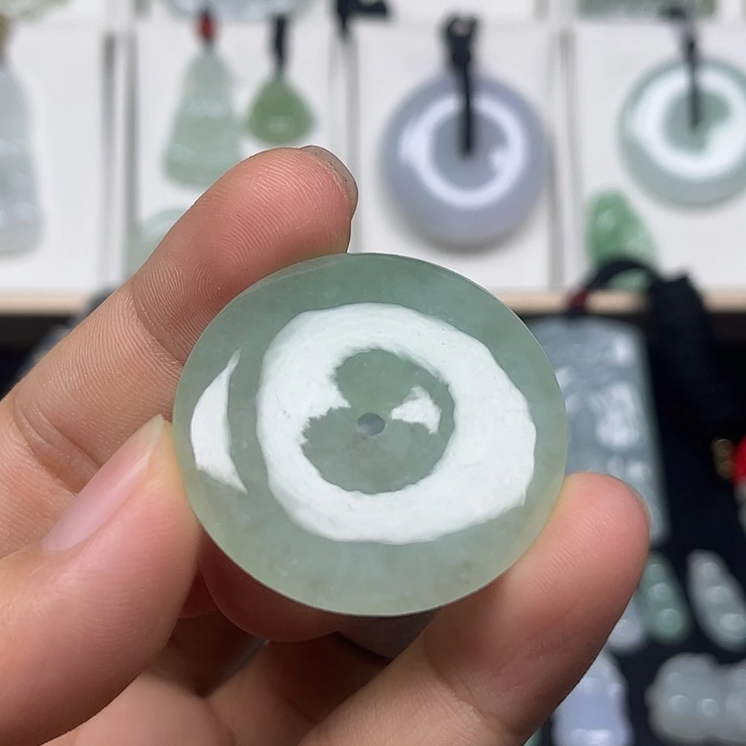 翡翠未镶嵌颈饰缅甸翡翠