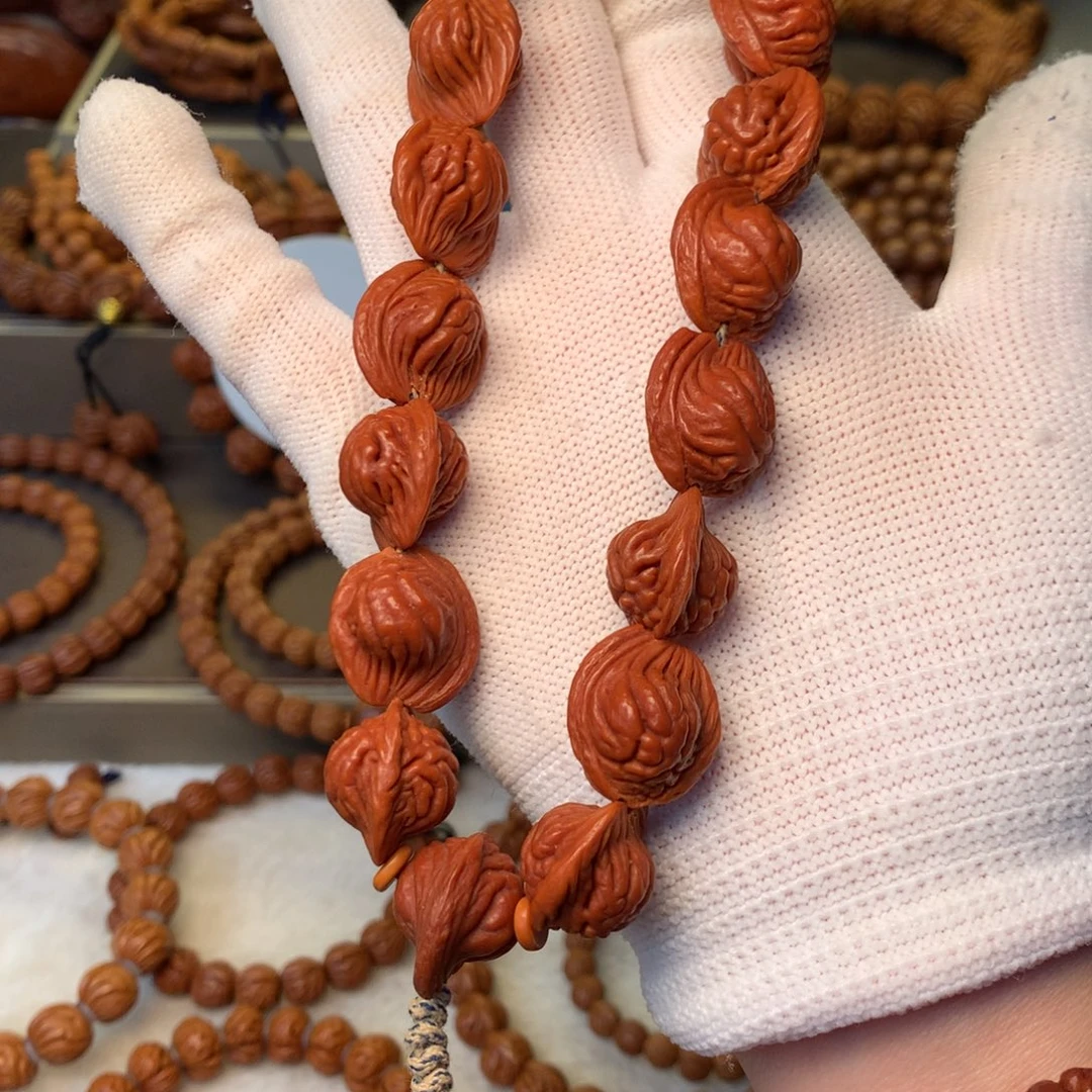 品***生桃核手串秦岭龙纹