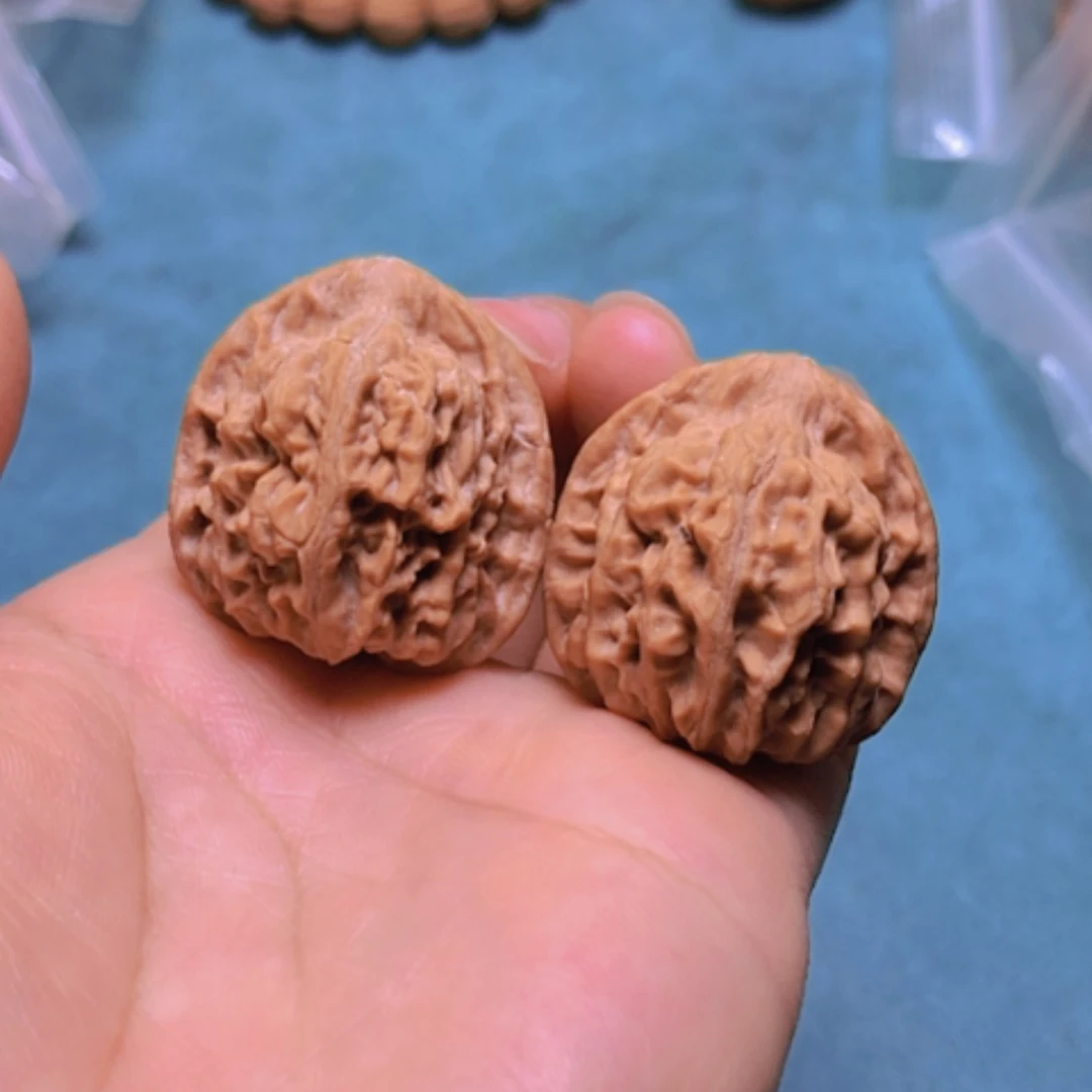 【闪购商品】核桃摆件30天地手捻全品