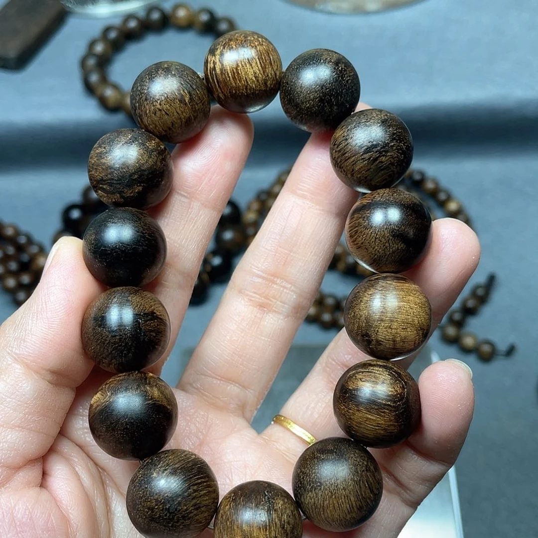 沉香手串白棋瘤疤1.6