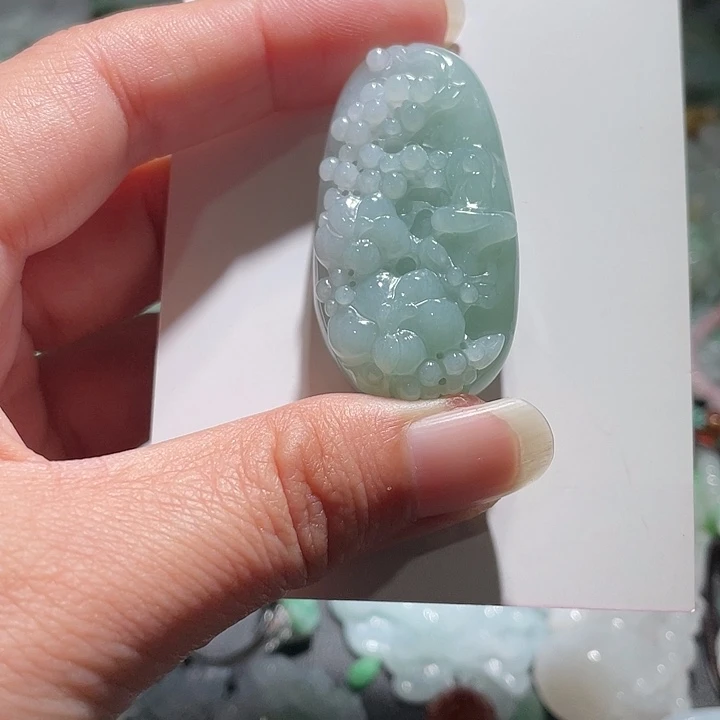 颈饰未镶嵌翡翠天