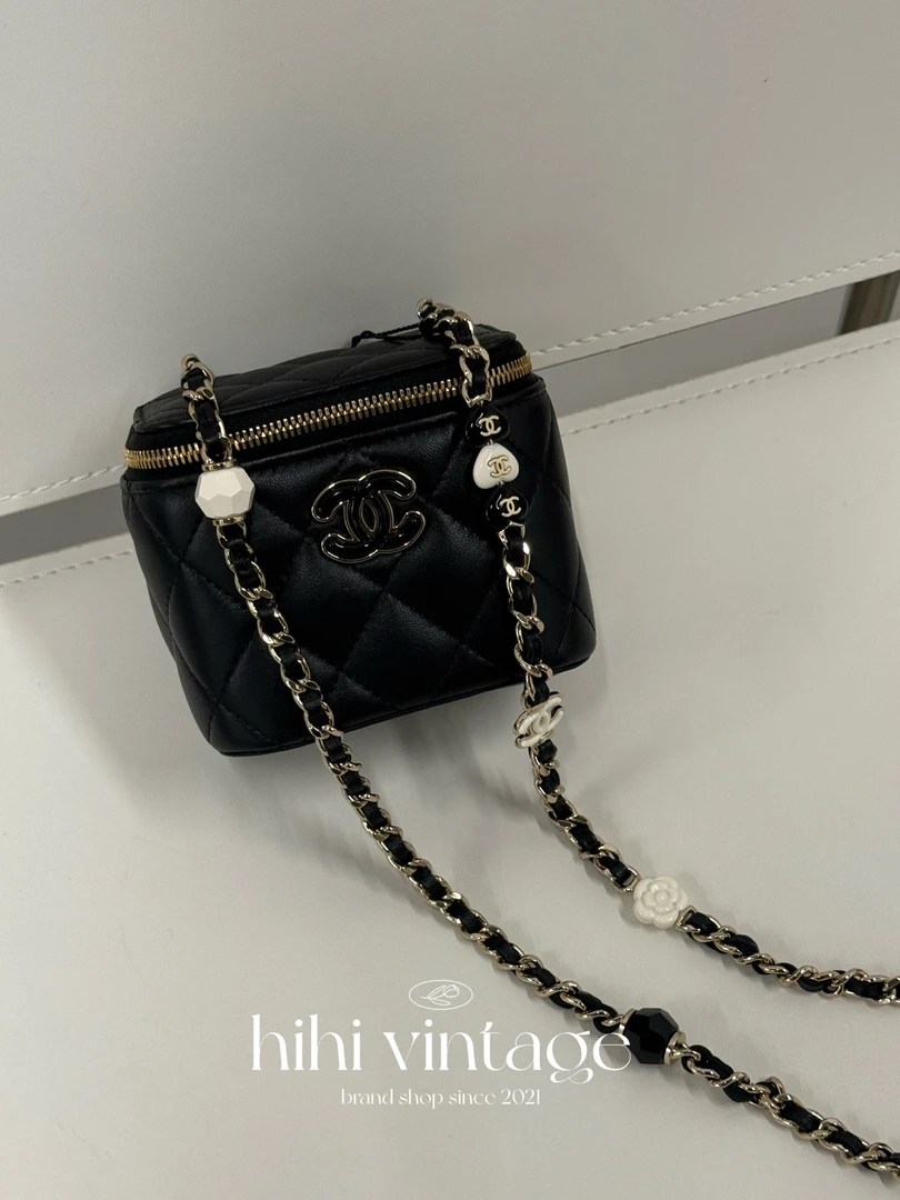 99新 Chanel/香奈儿 亚克力双C串心球链条小盒子 新款镭射