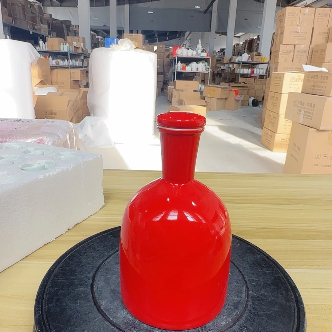 1斤装红色酒瓶2个