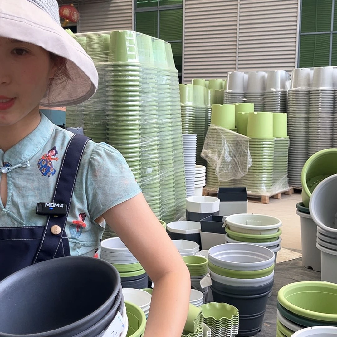 仿陶盆B2米白色5个含托