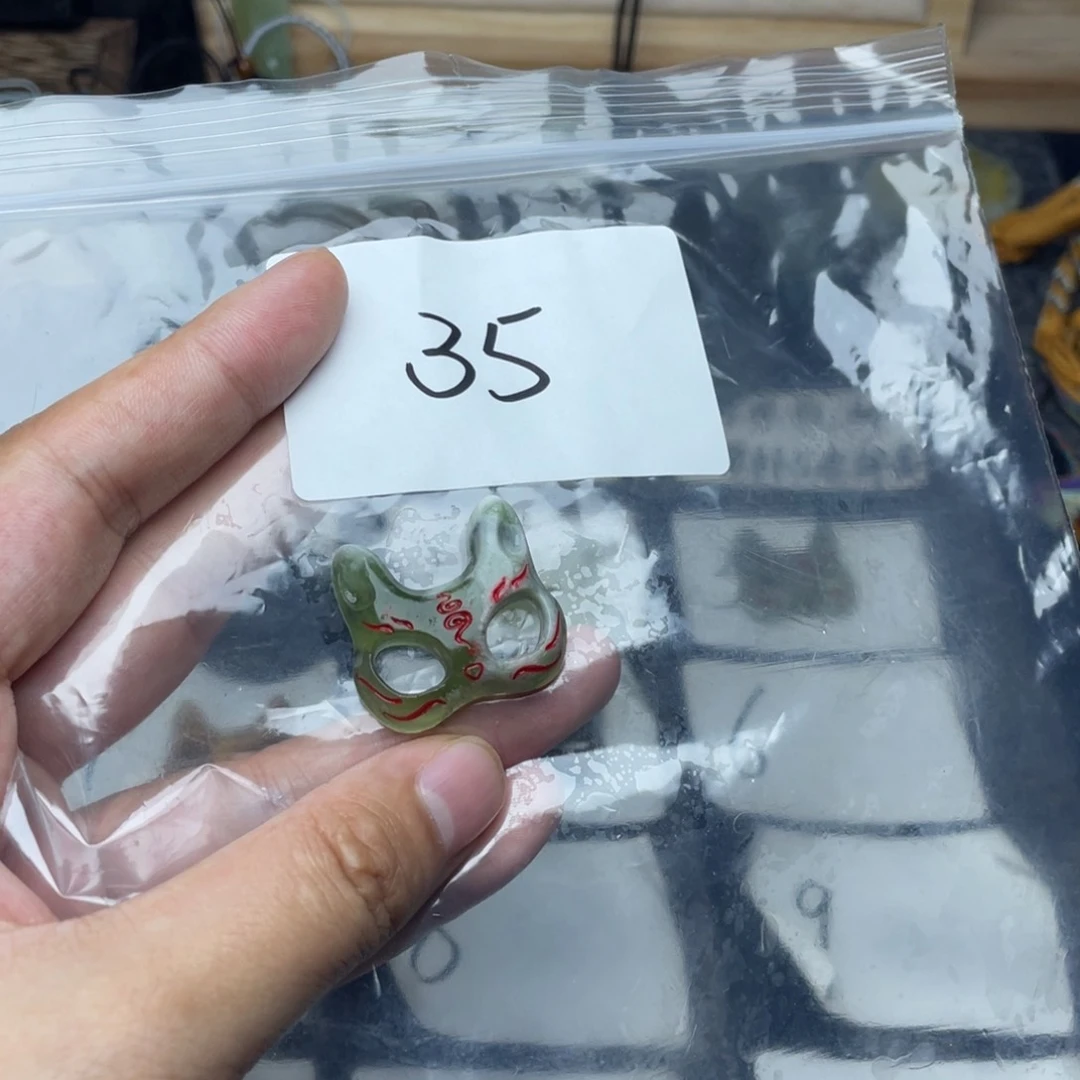 蛇纹石玉未镶嵌颈饰萝*墩