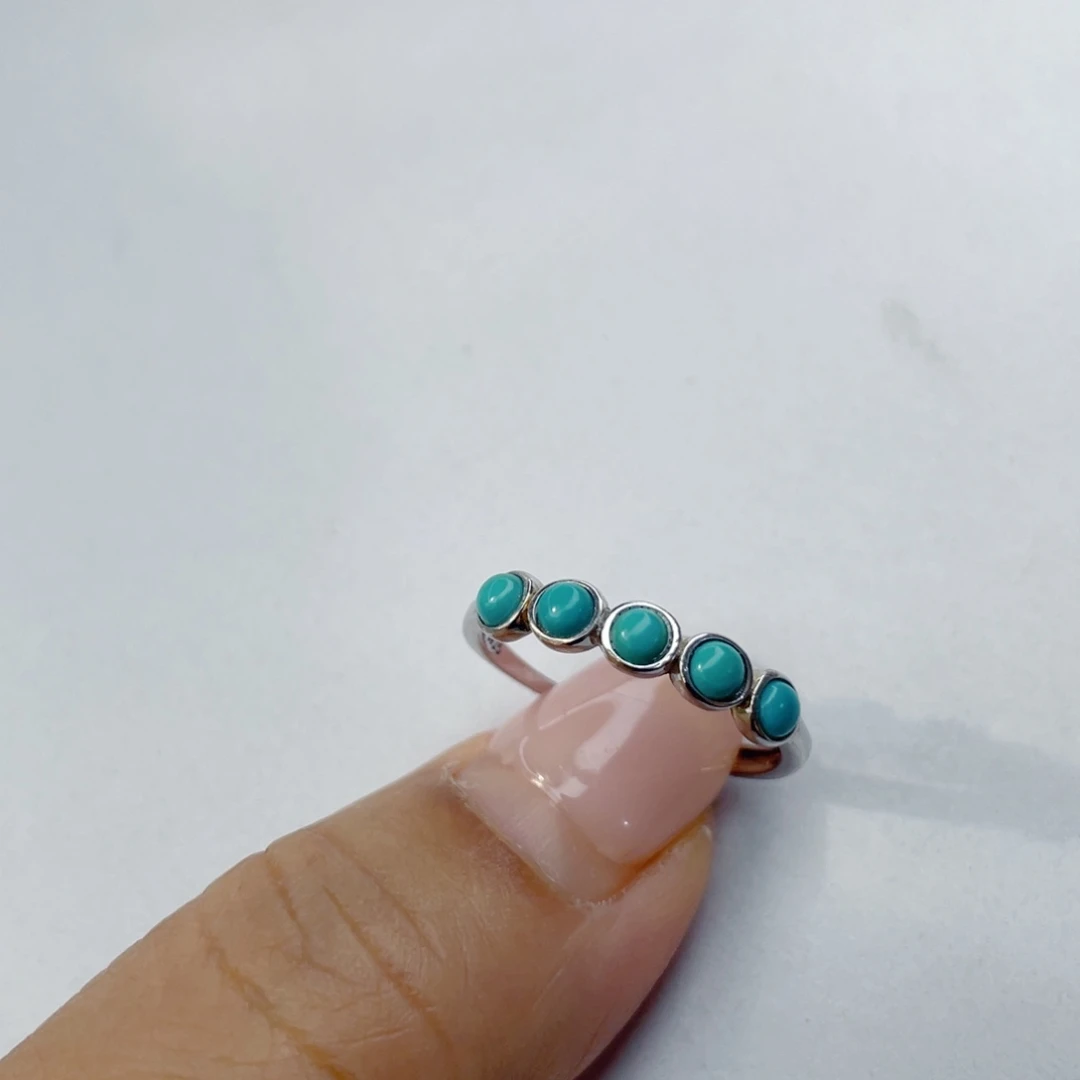 亮***晶绿松石未镶嵌颈饰