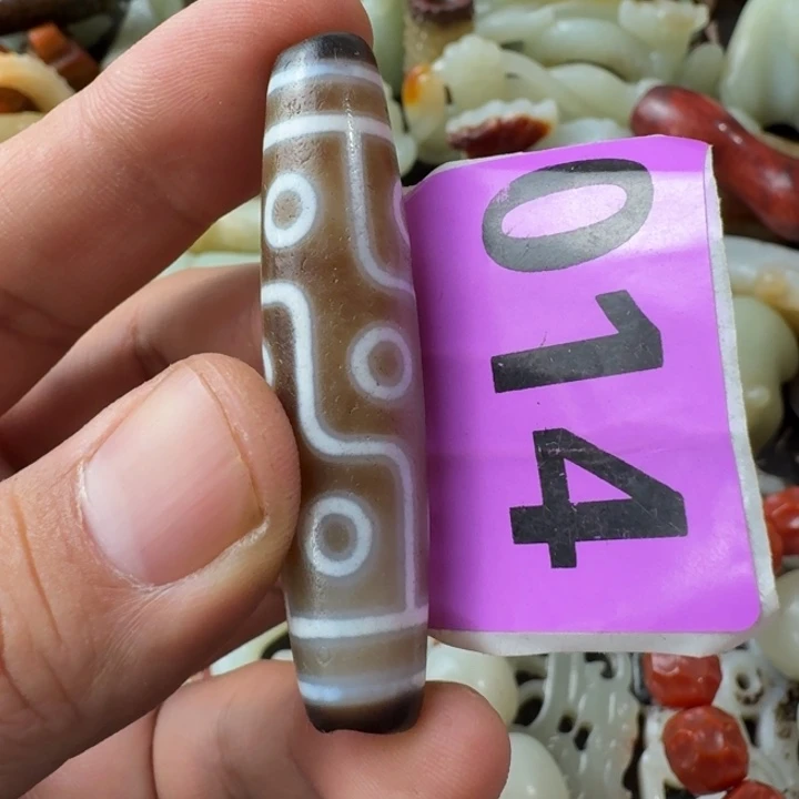 龙***哥玛瑙/玉髓颈饰未镶嵌