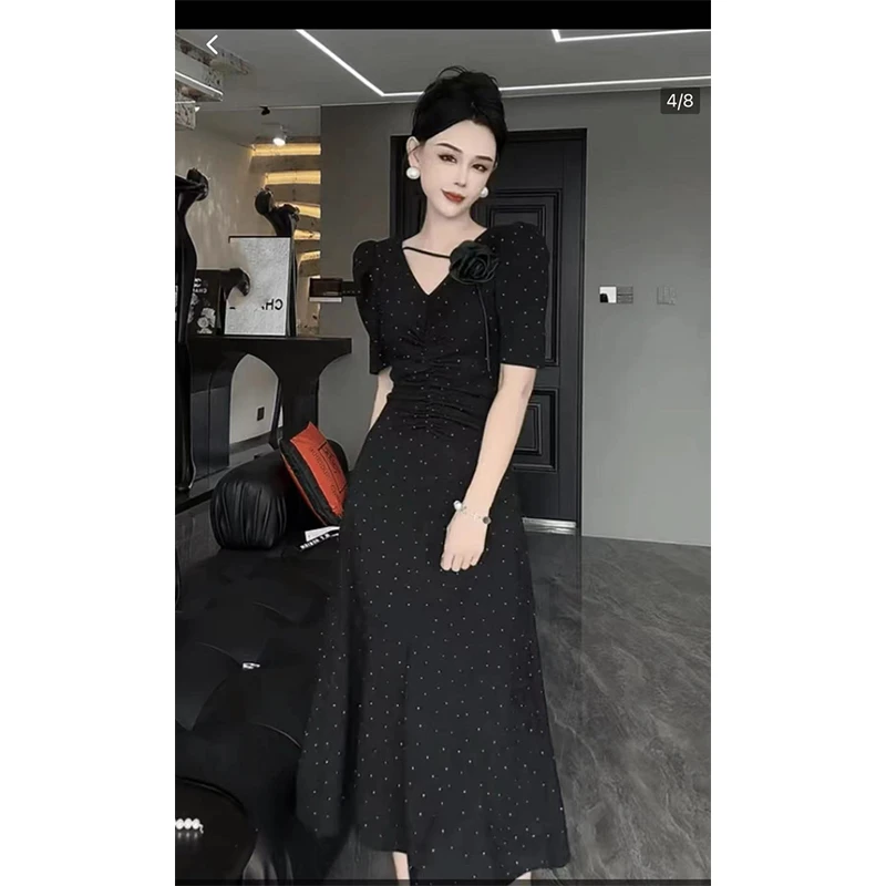 轻奢气质法式重工花朵烫钻设计感V领显瘦收腰连衣裙367