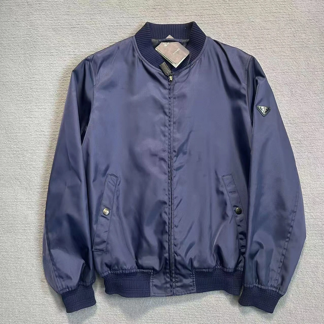 全新未使用 Prada/普拉达 PRADA普拉达/藏青色尼龙钢标夹克/48码