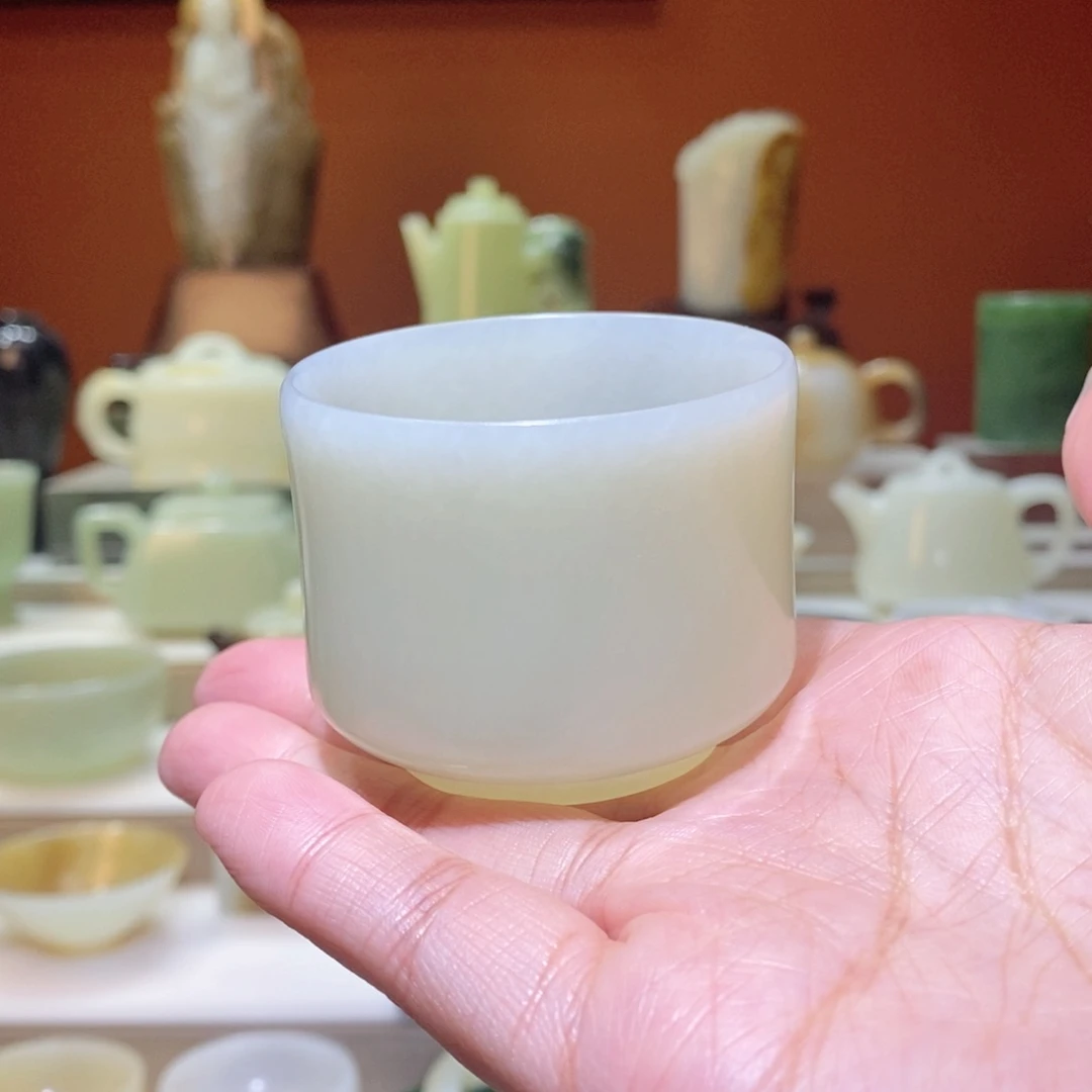 未镶嵌和田玉摆件和田玉白玉淡墨青花主人杯