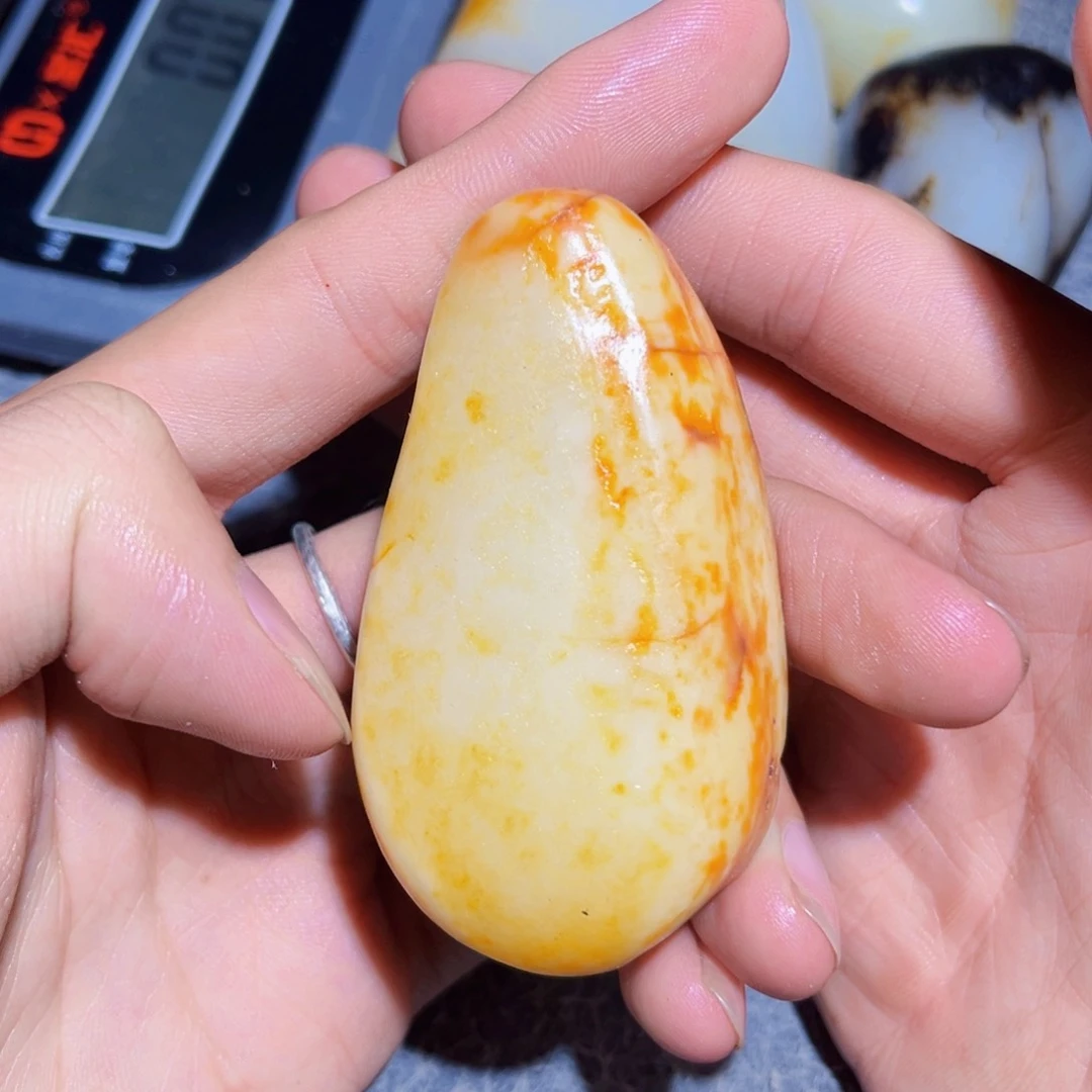 和田玉未镶嵌珠宝奇石