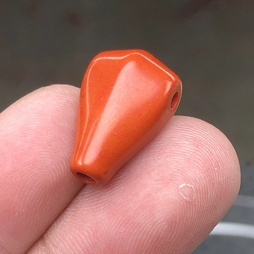 140鲨鱼背满色满肉一体三通20*12mm一个