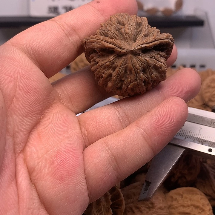 合***实吊坠文玩核桃核桃