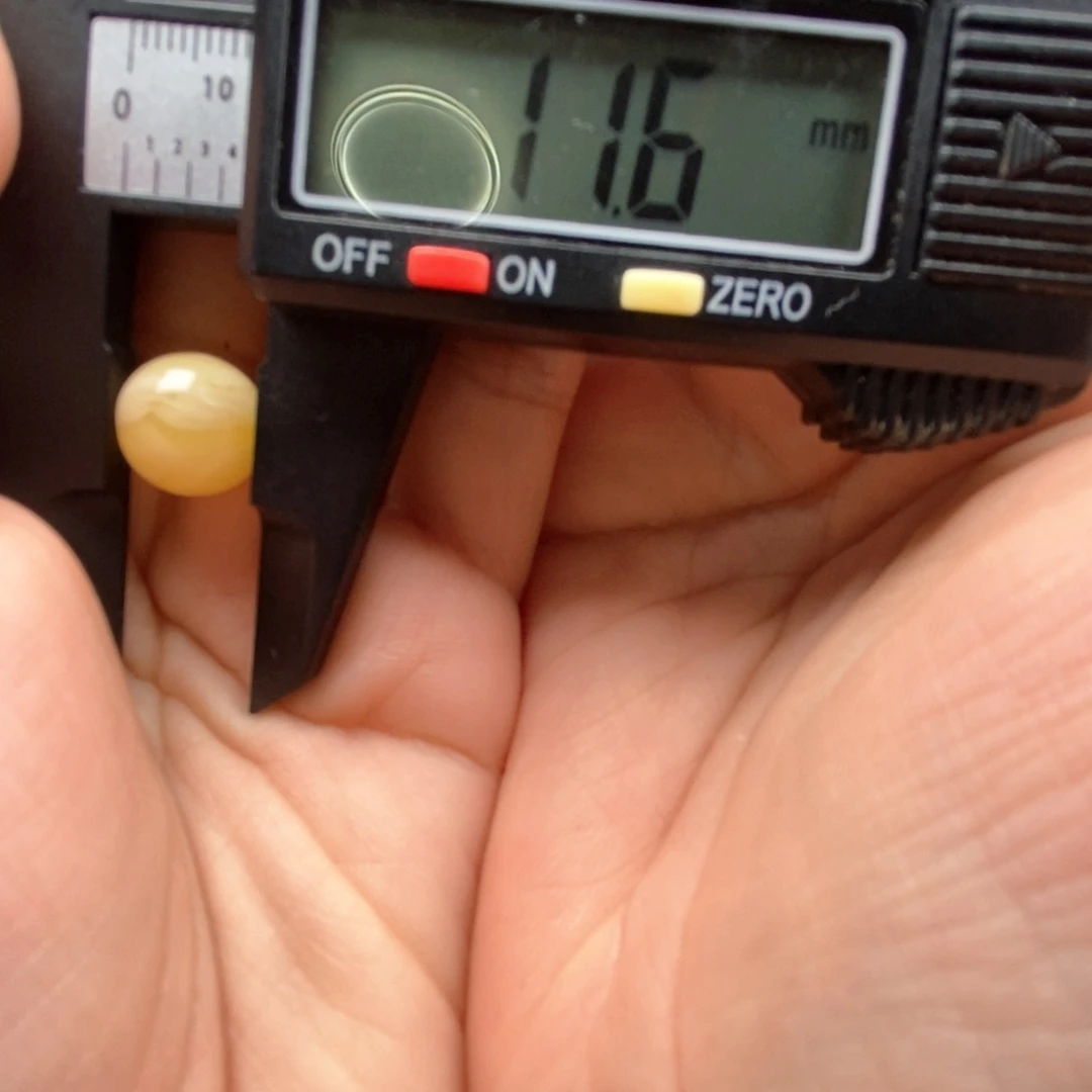 琥珀未镶嵌珠宝奇石蜜蜡圆珠