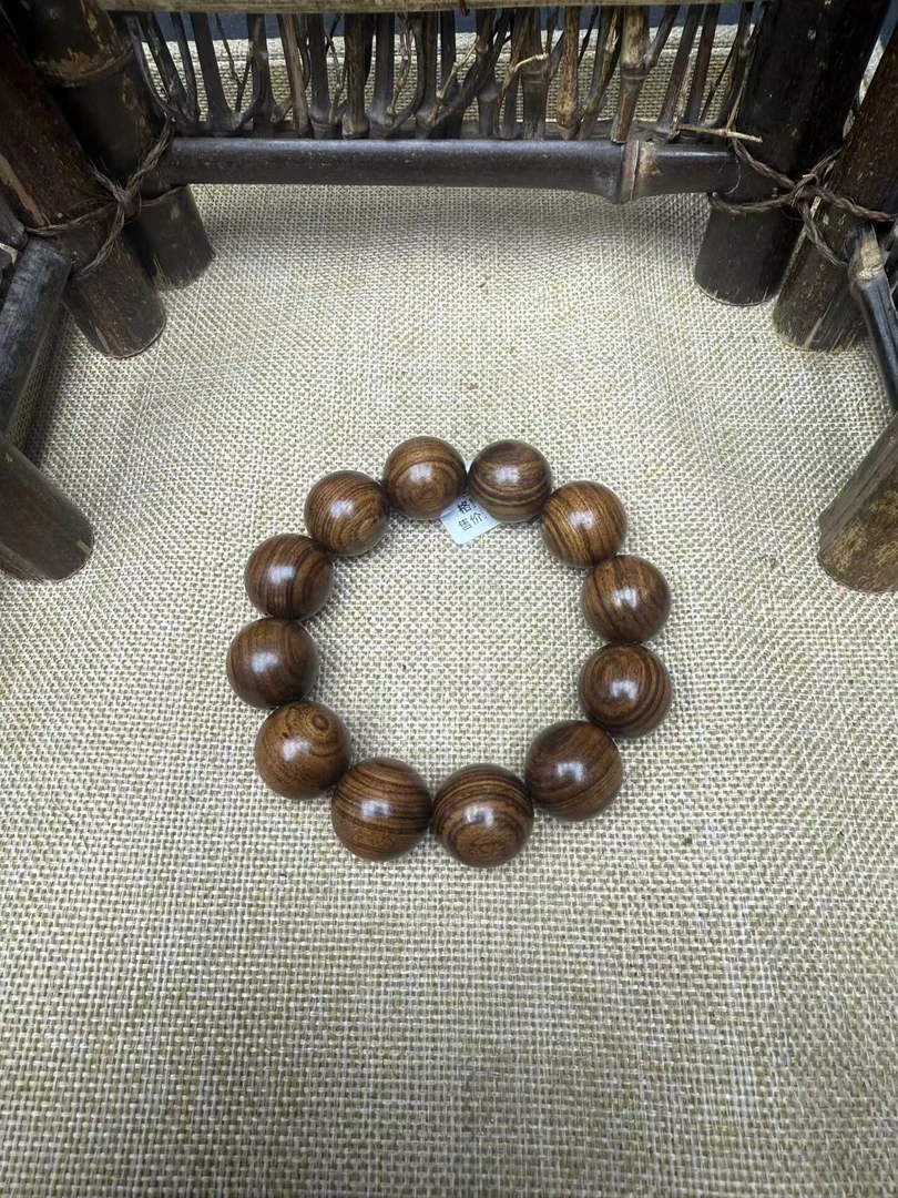 B97龙二文玩成品木串