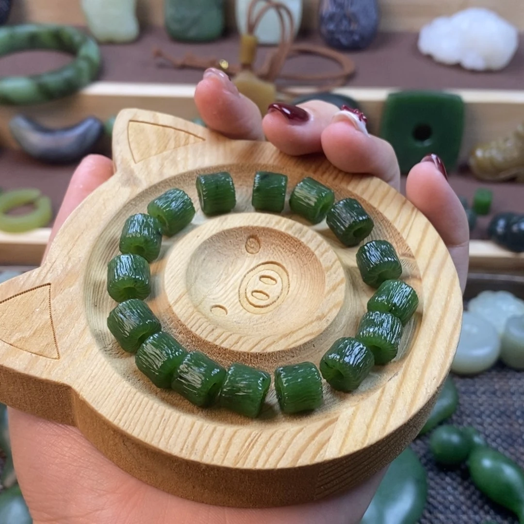 和田玉未镶嵌颈饰Y**Y定制