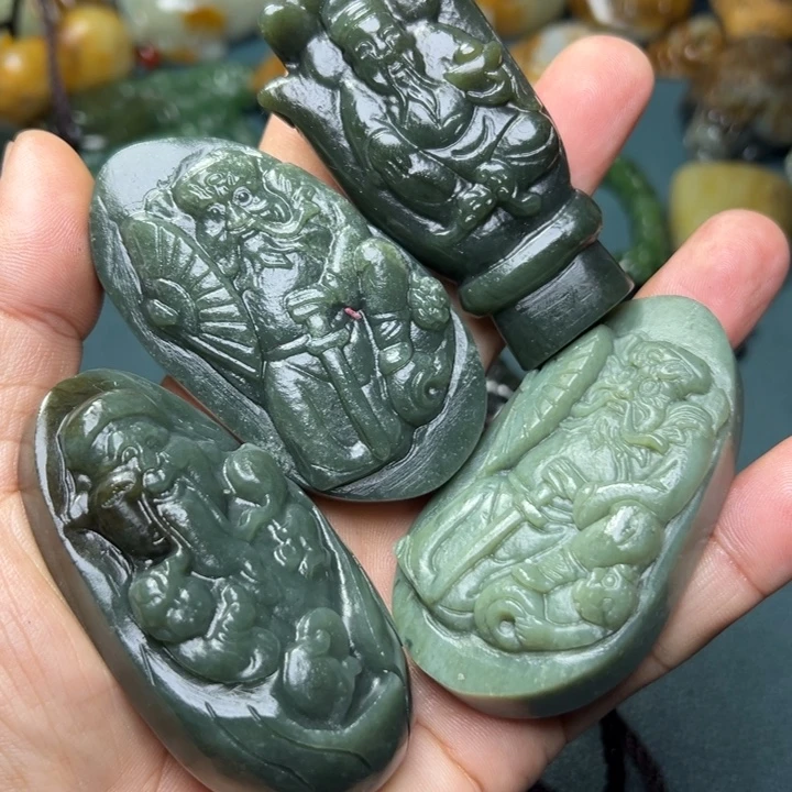 和田玉未镶嵌挂件