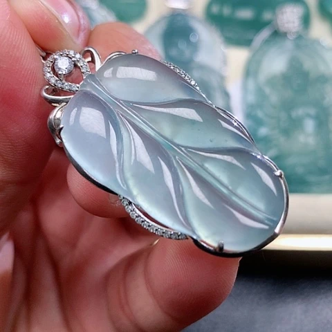 【闪购商品】翡翠颈饰银S925镶嵌天然翡翠