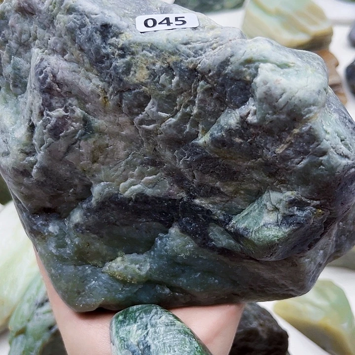 毅***）和田玉（糖玉）未镶嵌珠宝半成品