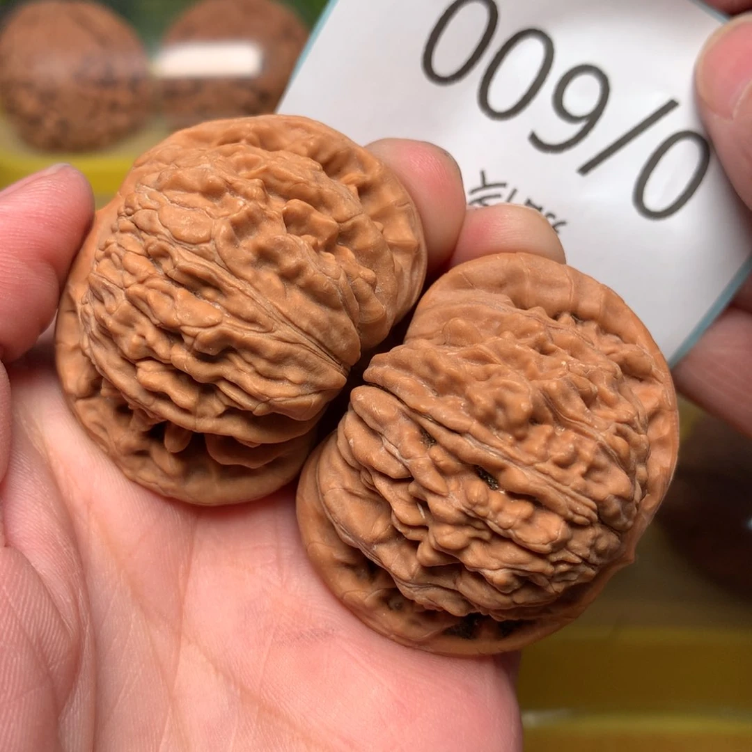 文玩核桃把件汉高楼43