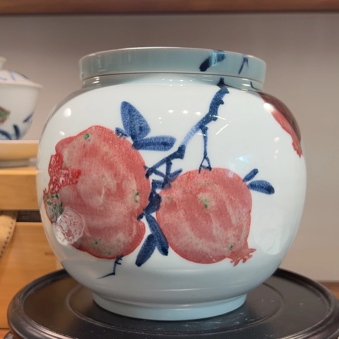 青花釉里红色差放漏1斤装罐