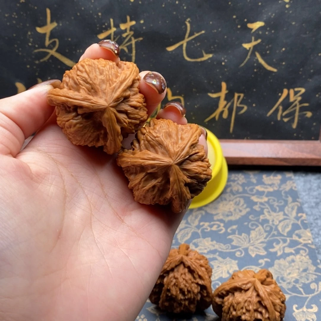 吊坠文玩核桃久****恋白狮子