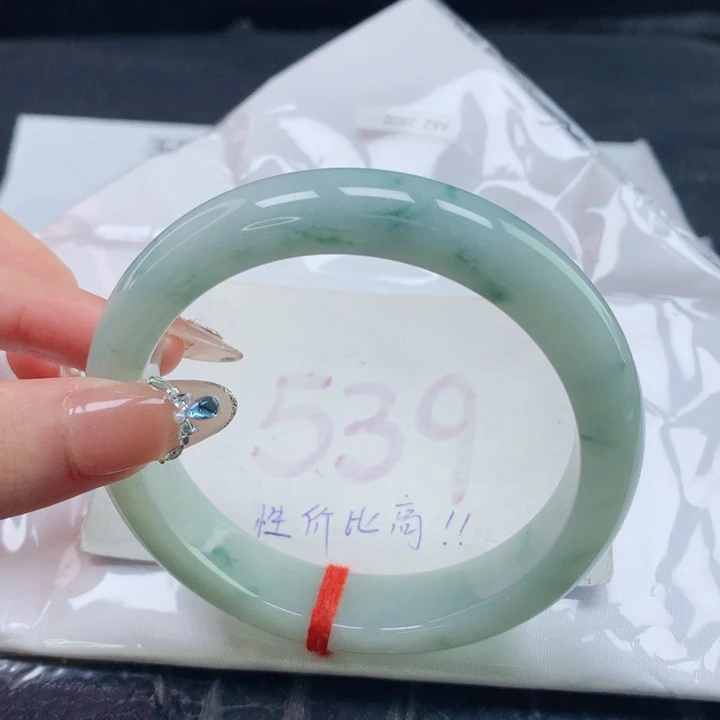 翡翠未镶嵌手镯圈口6162