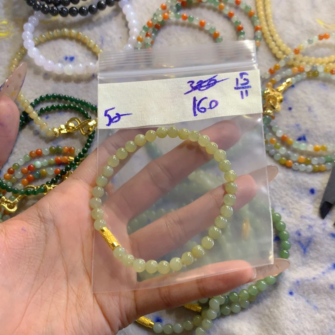 定制翡翠未镶嵌天然缅甸翡翠多样性