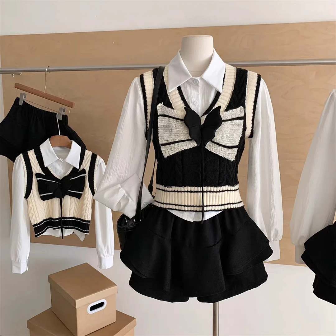 日系减龄甜美套装女法式长袖衬衫+短款V领针织马甲背心+百褶裙