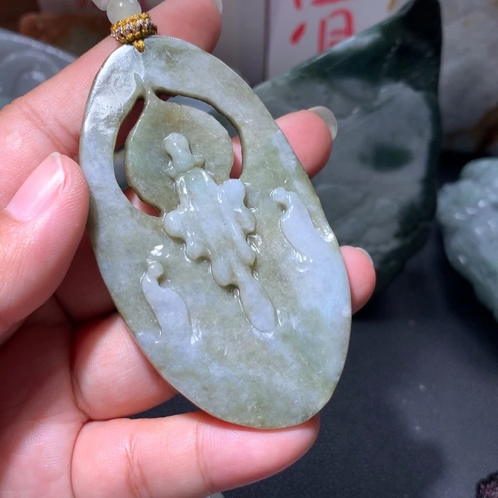 翡翠未镶嵌颈饰保真天然A货翡翠